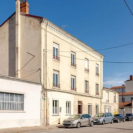 Emeraude - Center - Terrace - Free Parking Apartment Roanne
